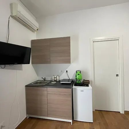 Mezzaluna Guest house *